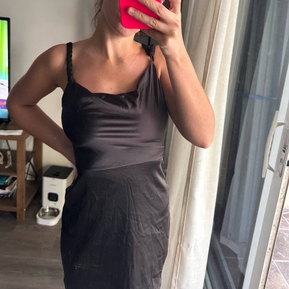 Dress - Picture 2 of 3